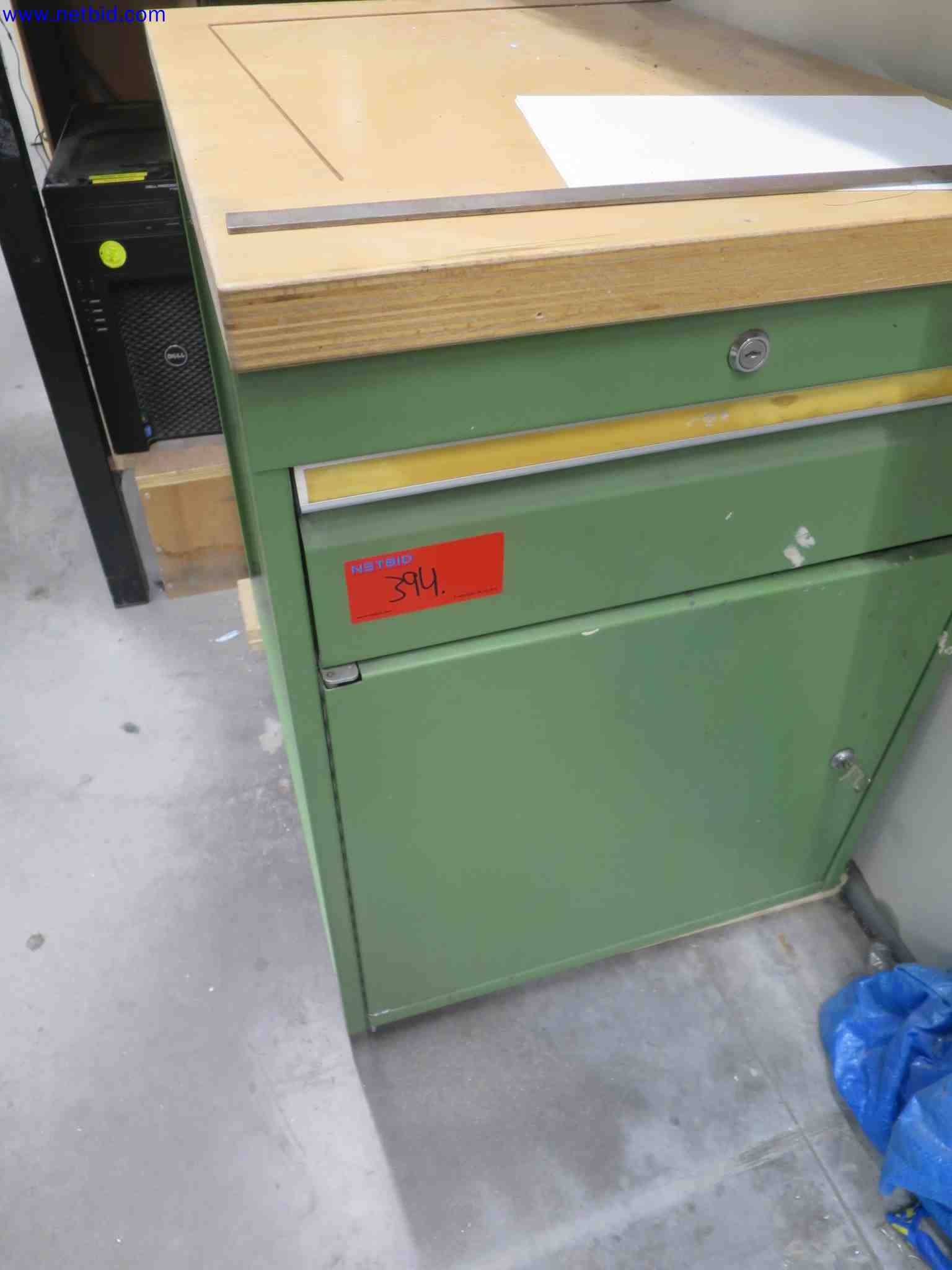 2 Unterbaucontainer